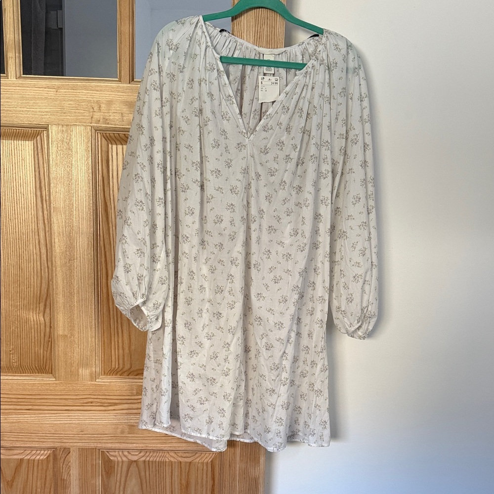 H&M white Floral Long Sleeve Dress
